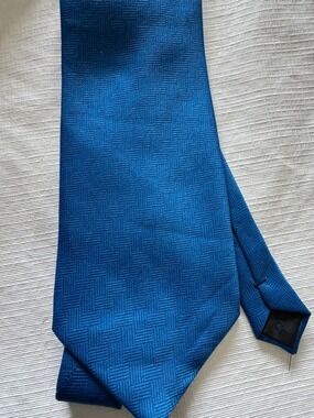 Versace Teal-Blue Geometric Silk Tie